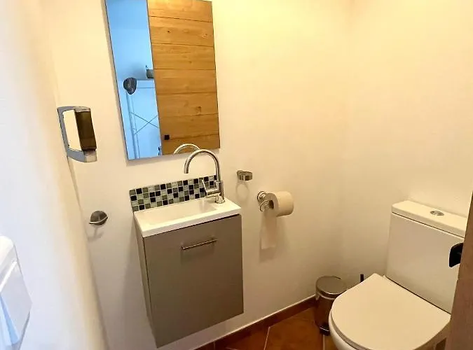 Chez Adri Et Léa * Biguglia (Corsica)